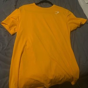GYMSHARK gym shirt - YELLOW